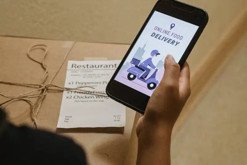 integrating local delivery with your restaurant business 1702933353 4862